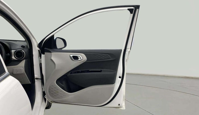 2024 Hyundai GRAND I10 NIOS SPORTZ AMT 1.2 KAPPA VTVT, Petrol, Automatic, 19,870 km, RHS Front Door
