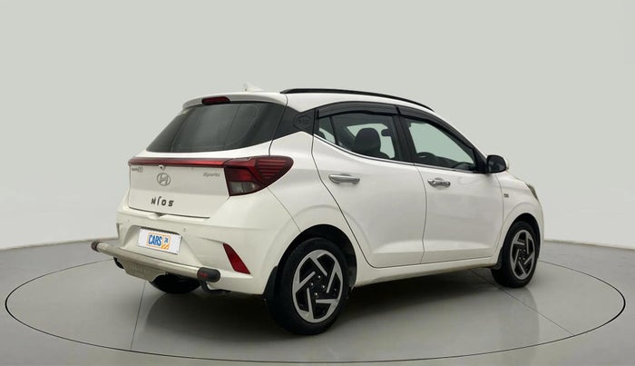 2024 Hyundai GRAND I10 NIOS SPORTZ AMT 1.2 KAPPA VTVT, Petrol, Automatic, 19,870 km, Right Back Diagonal