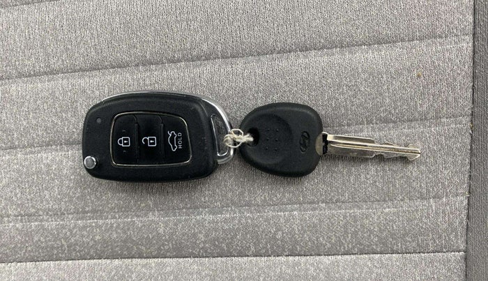 2024 Hyundai GRAND I10 NIOS SPORTZ AMT 1.2 KAPPA VTVT, Petrol, Automatic, 19,870 km, Key Close Up