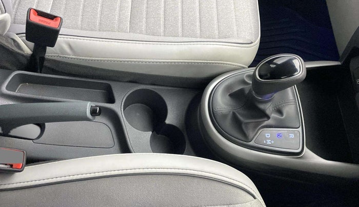 2024 Hyundai GRAND I10 NIOS SPORTZ AMT 1.2 KAPPA VTVT, Petrol, Automatic, 19,870 km, Gear Lever