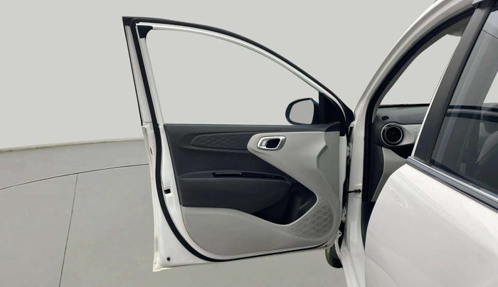 2024 Hyundai GRAND I10 NIOS SPORTZ AMT 1.2 KAPPA VTVT, Petrol, Automatic, 19,870 km, LHS Front Door