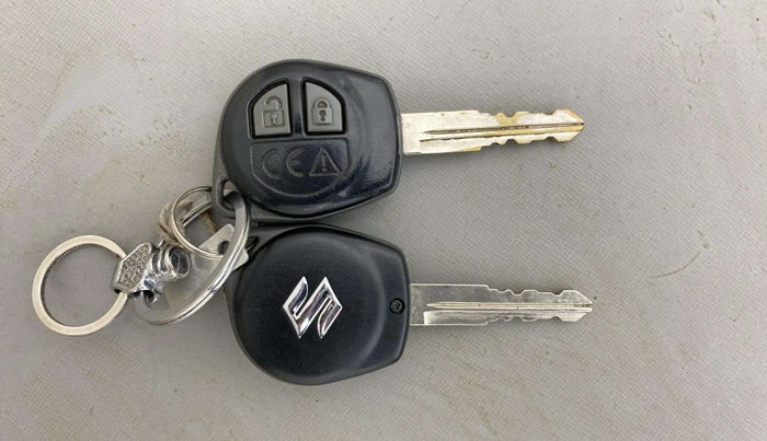2018 Maruti Baleno DELTA CVT PETROL 1.2, Petrol, Automatic, 60,086 km, Key Close Up