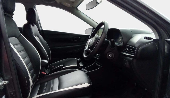 2021 Hyundai NEW I20 SPORTZ 1.2 MT, Petrol, Manual, 49,611 km, Right Side Front Door Cabin