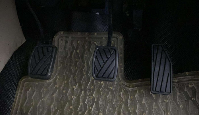 2018 Maruti Dzire ZXI, Petrol, Manual, 49,380 km, Pedals