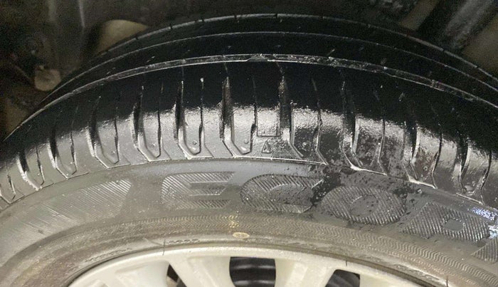 2018 Maruti Dzire ZXI, Petrol, Manual, 49,380 km, Right Rear Tyre Tread