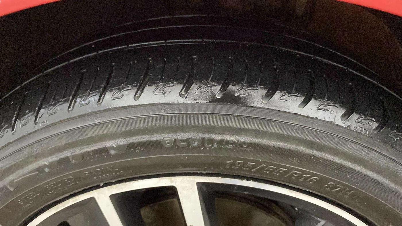 2019 Skoda Rapid MONTE CARLO 1.6 MPI MT, Petrol, Manual, 97,923 km, Left Rear Tyre Tread