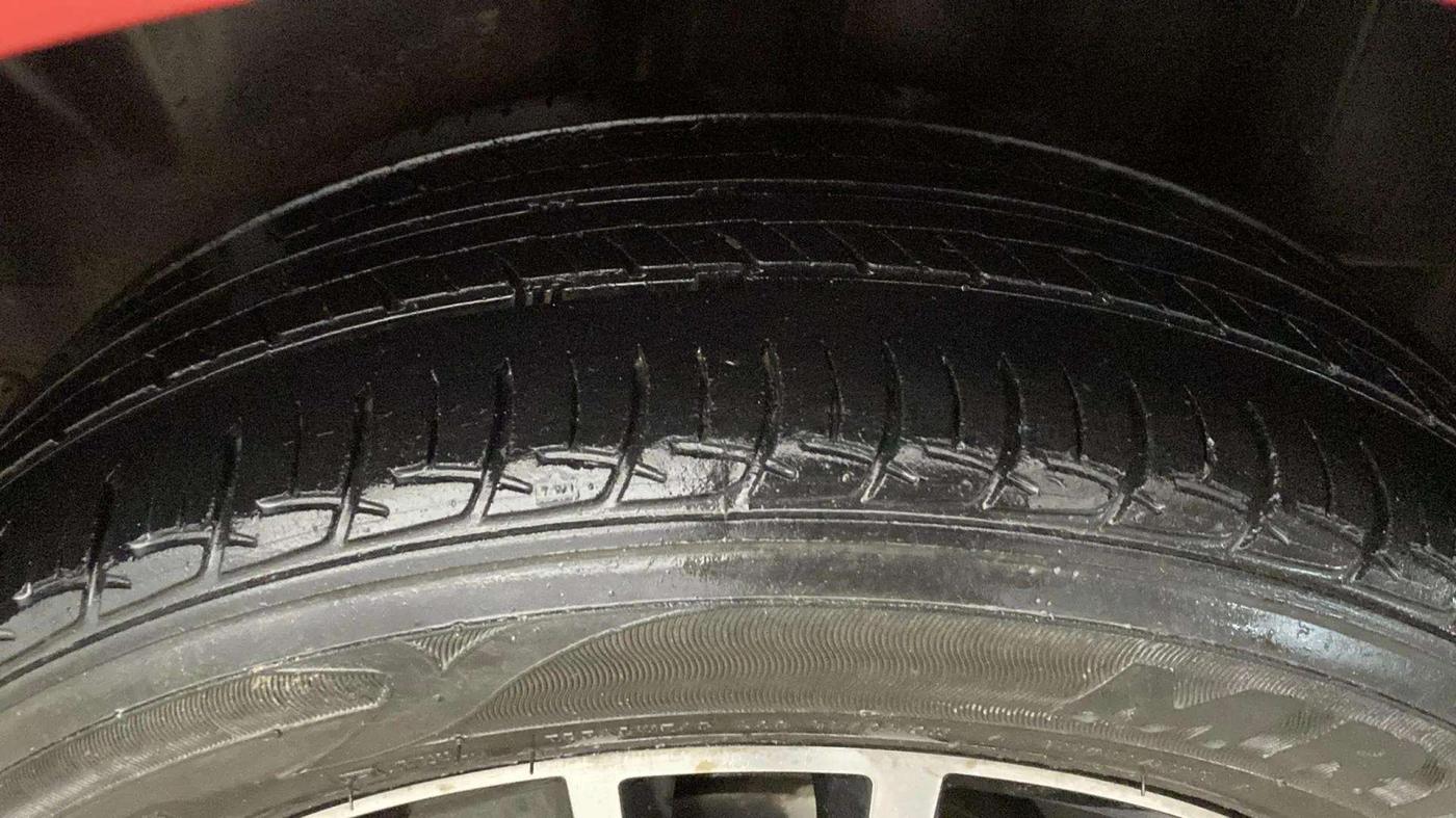 2019 Skoda Rapid MONTE CARLO 1.6 MPI MT, Petrol, Manual, 97,923 km, Right Rear Tyre Tread