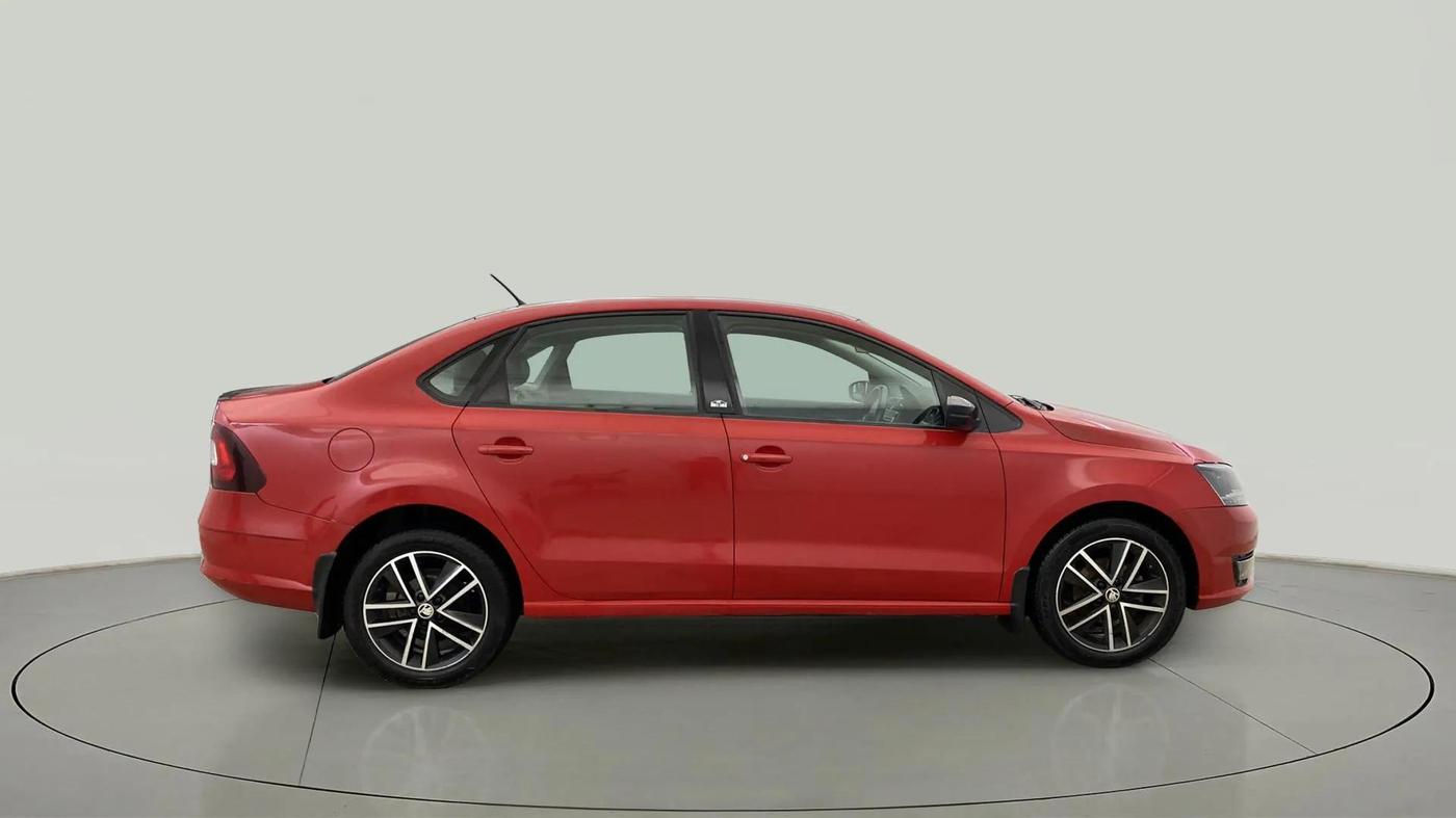 2019 Skoda Rapid MONTE CARLO 1.6 MPI MT, Petrol, Manual, 97,923 km, Right Side View