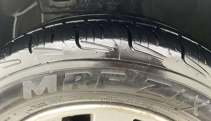 2015 Hyundai Xcent S (O) 1.2, Petrol, Manual, 94,803 km, Left Front Tyre Tread
