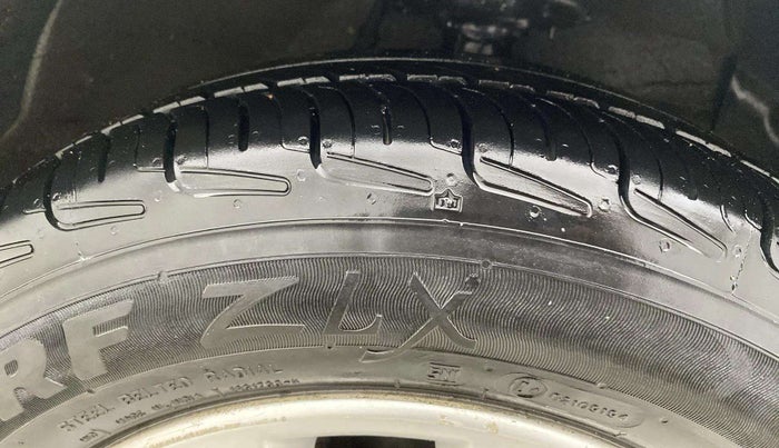 2015 Hyundai Xcent S (O) 1.2, Petrol, Manual, 94,803 km, Right Front Tyre Tread