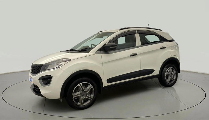 2018 Tata NEXON XM PETROL, Petrol, Manual, 67,498 km, Left Front Diagonal