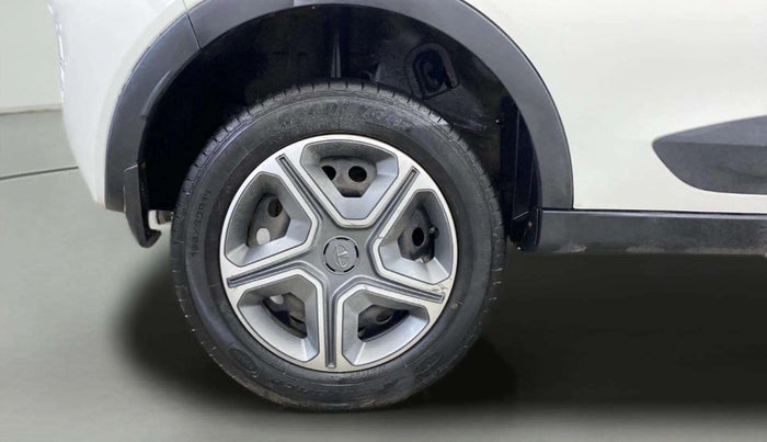 2018 Tata NEXON XM PETROL, Petrol, Manual, 67,498 km, Right Rear Wheel