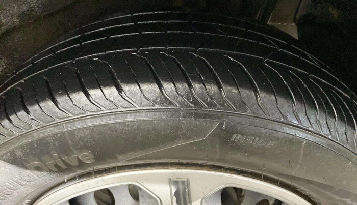 2018 Tata NEXON XM PETROL, Petrol, Manual, 67,498 km, Right Rear Tyre Tread