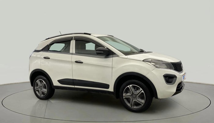 2018 Tata NEXON XM PETROL, Petrol, Manual, 67,498 km, Right Front Diagonal
