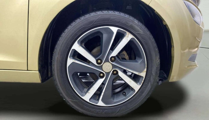 2020 Tata ALTROZ XZ PETROL, Petrol, Manual, 66,544 km, Right Front Wheel