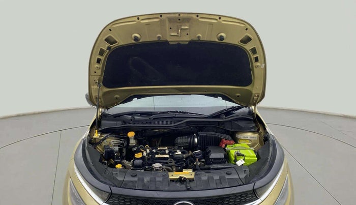 2020 Tata ALTROZ XZ PETROL, Petrol, Manual, 66,544 km, Open Bonet