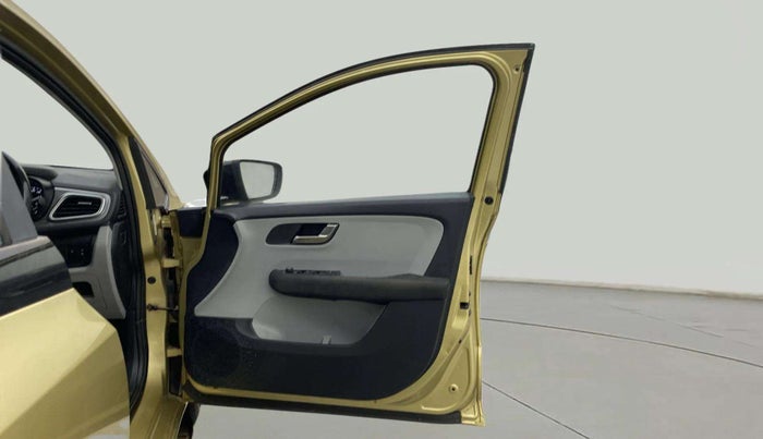 2020 Tata ALTROZ XZ PETROL, Petrol, Manual, 66,544 km, RHS Front Door