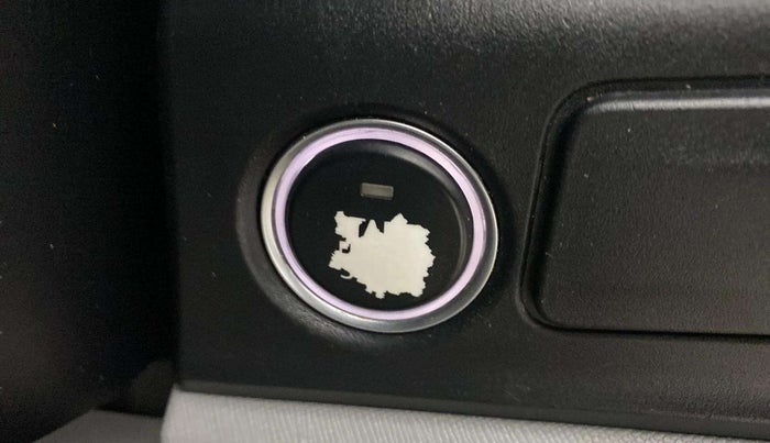 2020 Tata ALTROZ XZ PETROL, Petrol, Manual, 66,544 km, Keyless Start/ Stop Button