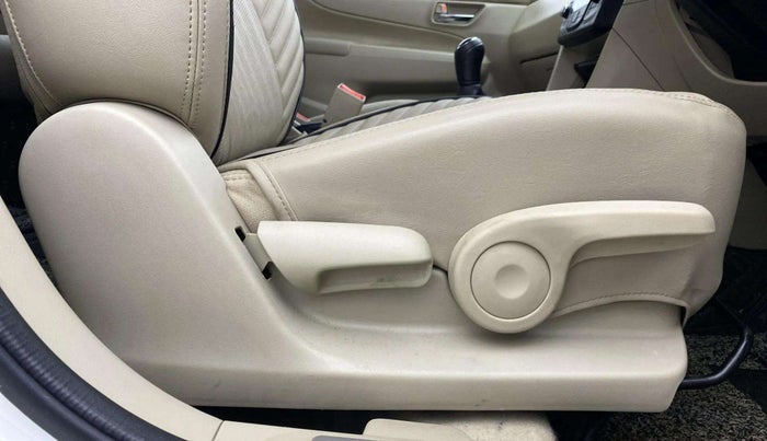 2024 Maruti Ciaz ZETA 1.5 SHVS MT PETROL, Petrol, Manual, 13,565 km, Driver Side Adjustment Panel