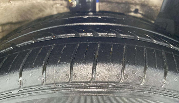2024 Maruti Ciaz ZETA 1.5 SHVS MT PETROL, Petrol, Manual, 13,565 km, Right Front Tyre Tread