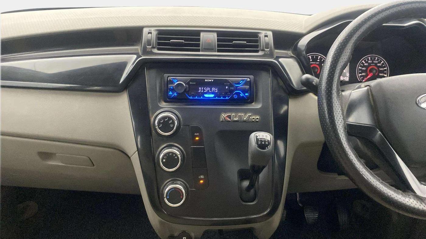 2016 Mahindra Kuv100 K4 6 STR, Petrol, Manual, 36,494 km, Air Conditioner