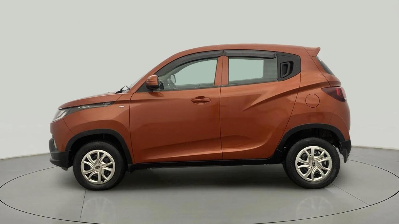 2016 Mahindra Kuv100 K4 6 STR, Petrol, Manual, 36,494 km, Left Side