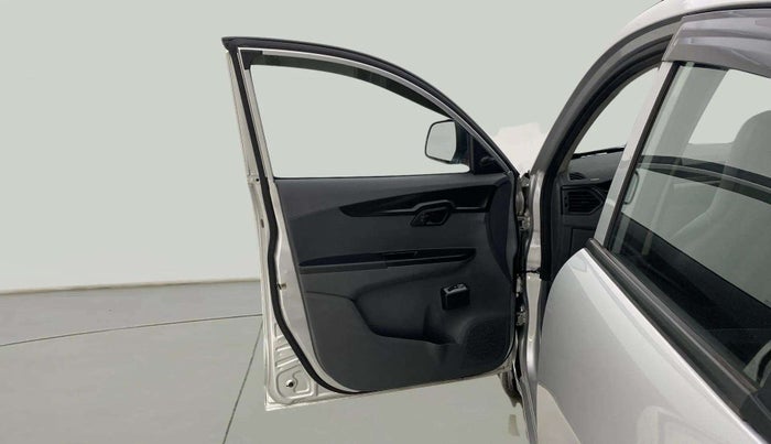 2020 Mahindra KUV 100 NXT K2+ P 6 STR, Petrol, Manual, 11,071 km, LHS Front Door