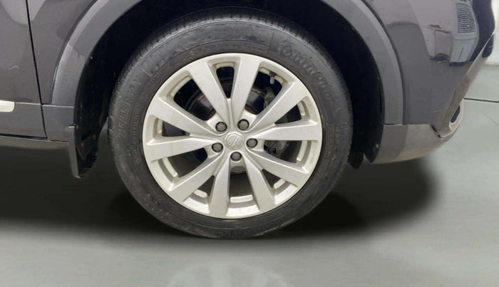 2022 MG ASTOR SUPER 1.5 MT, Petrol, Manual, 20,554 km, Right Front Wheel
