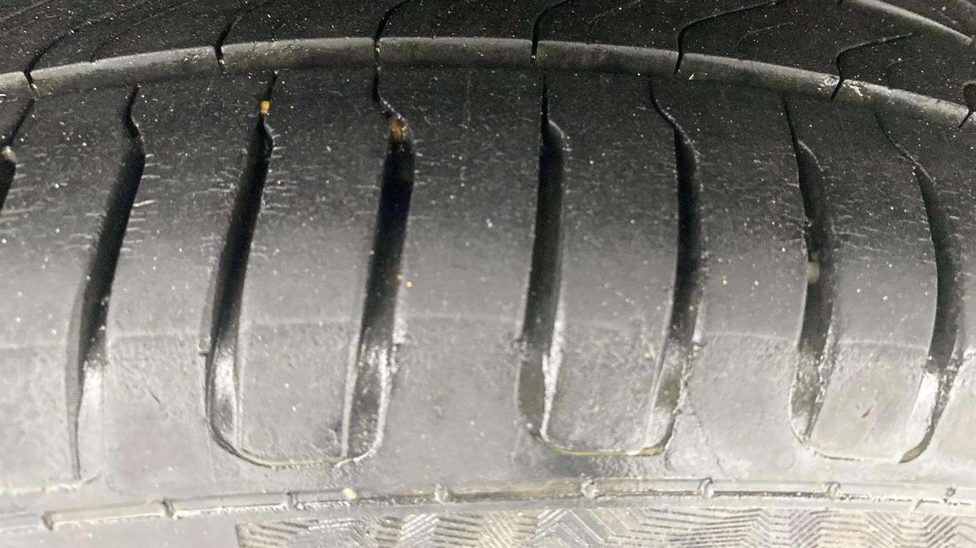 2022 MG ASTOR SUPER 1.5 MT, Petrol, Manual, 20,554 km, Right Front Tyre Tread