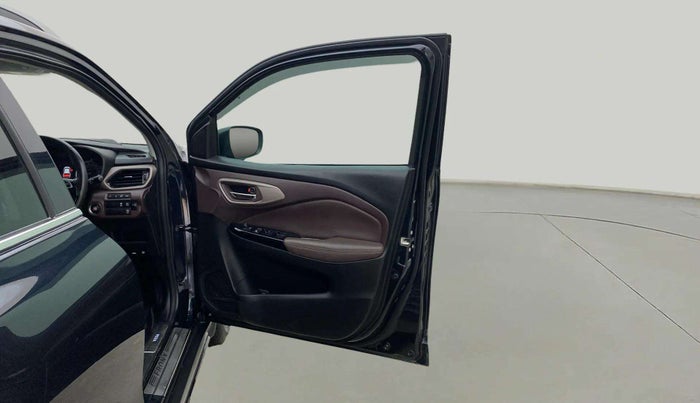 2023 Maruti FRONX ALPHA 1.0 TURBO MT, Petrol, Manual, 16,619 km, RHS Front Door