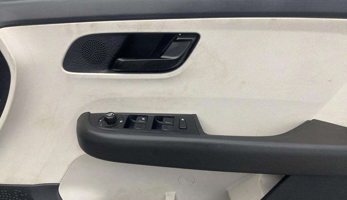 2023 Tata ALTROZ XMS PETROL, Petrol, Manual, 17,990 km, Driver Side Door Panels Control