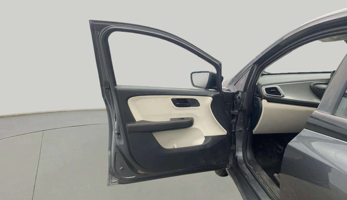 2023 Tata ALTROZ XMS PETROL, Petrol, Manual, 17,990 km, LHS Front Door