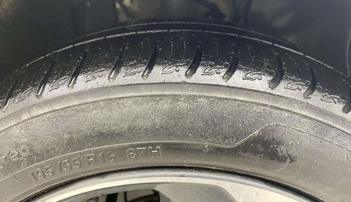 2021 Tata ALTROZ XZ (O) PETROL, CNG, Manual, 78,883 km, Right Front Tyre Tread