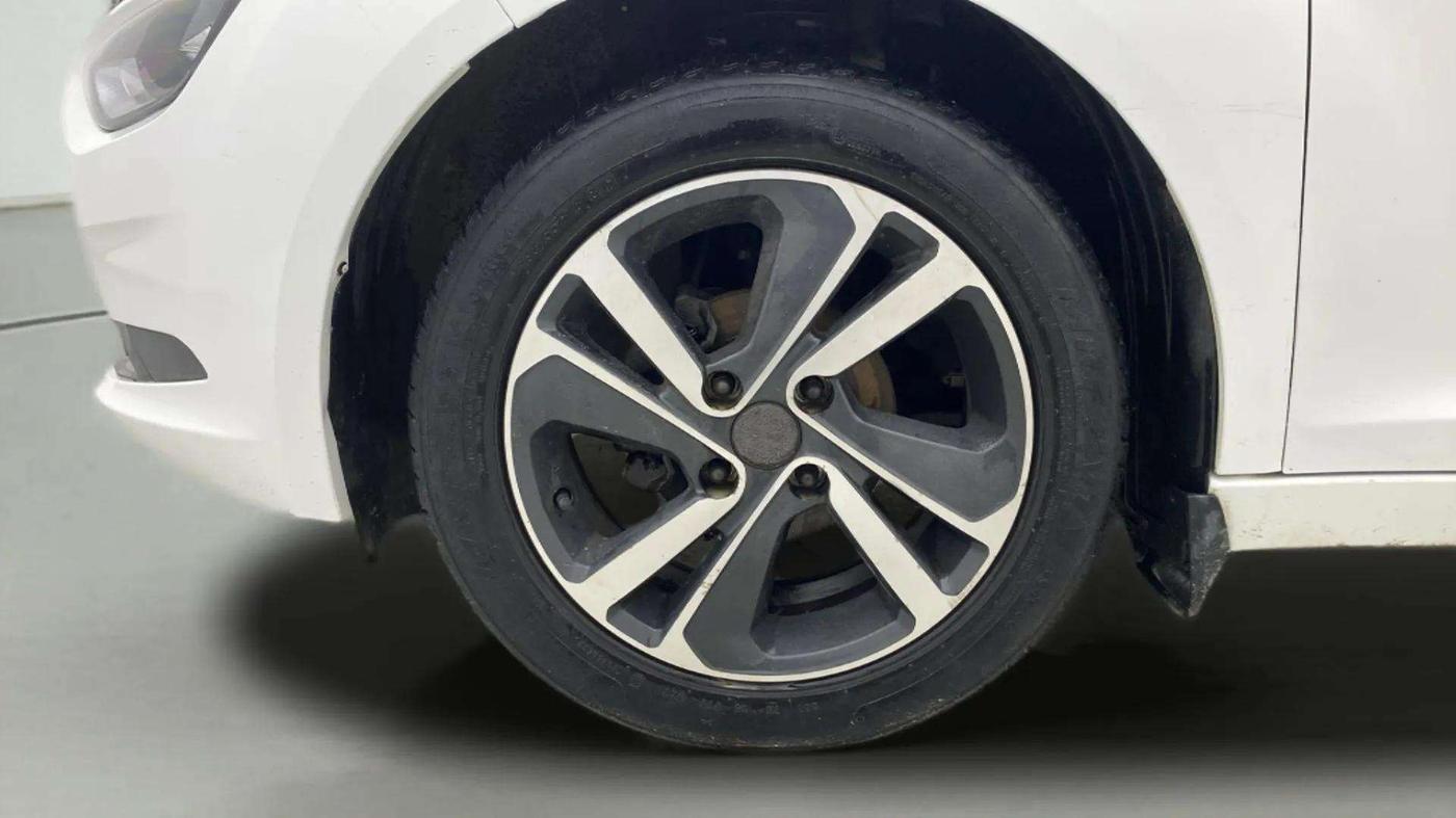 2021 Tata ALTROZ XZ (O) PETROL, CNG, Manual, 76,947 km, Left Front Wheel