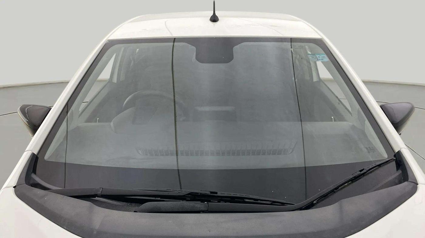 2021 Tata ALTROZ XZ (O) PETROL, CNG, Manual, 76,947 km, Front Windshield