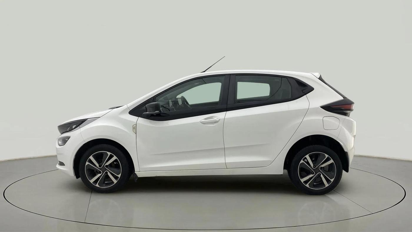 2021 Tata ALTROZ XZ (O) PETROL, CNG, Manual, 76,947 km, Left Side