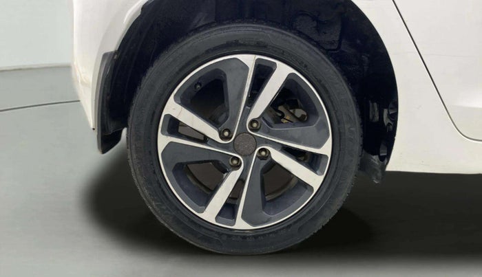 2021 Tata ALTROZ XZ (O) PETROL, CNG, Manual, 78,883 km, Right Rear Wheel