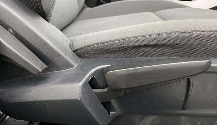 2021 Tata ALTROZ XZ (O) PETROL, CNG, Manual, 78,883 km, Driver Side Adjustment Panel