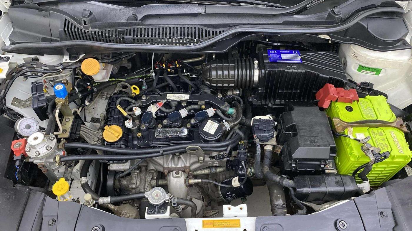 2021 Tata ALTROZ XZ (O) PETROL, CNG, Manual, 76,947 km, Engine View