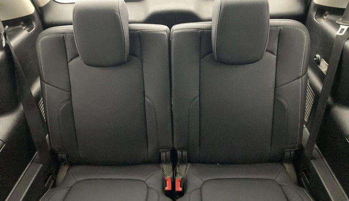 2017 Tata Hexa XT 4X2 6 STR, Diesel, Manual, 82,335 km, Third Seat Row ( optional )