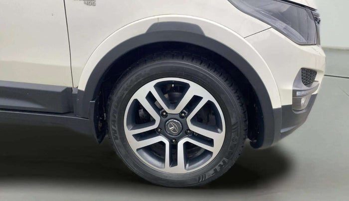 2017 Tata Hexa XT 4X2 6 STR, Diesel, Manual, 82,335 km, Right Front Wheel