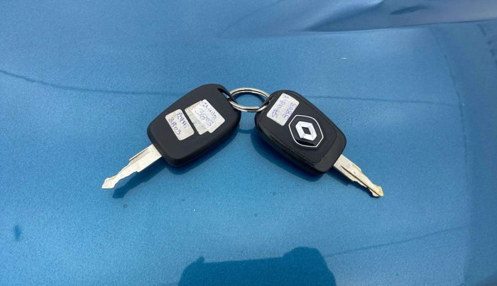 2021 Renault Kwid RXL 1.0 AMT, Petrol, Automatic, 33,446 km, Key Close Up