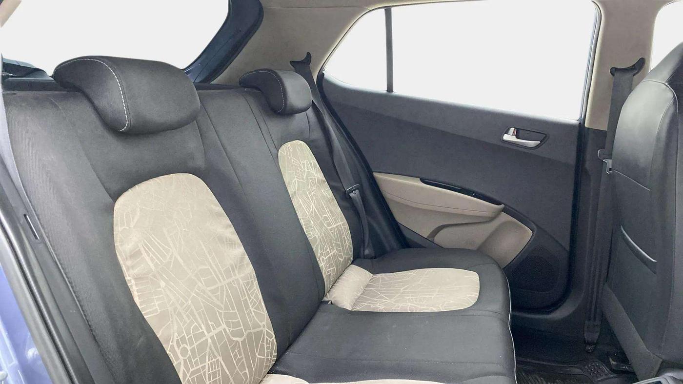 2015 Hyundai Grand i10 ASTA (O) 1.2 KAPPA VTVT, Petrol, Manual, 19,463 km, Right Side Rear Door Cabin
