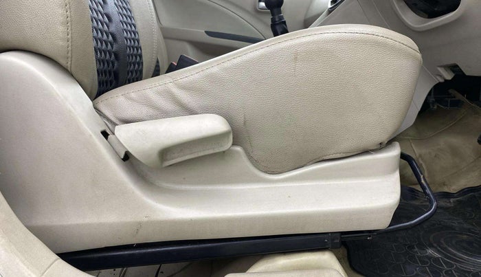 2018 Maruti Celerio VXI CNG, CNG, Manual, 44,954 km, Driver Side Adjustment Panel
