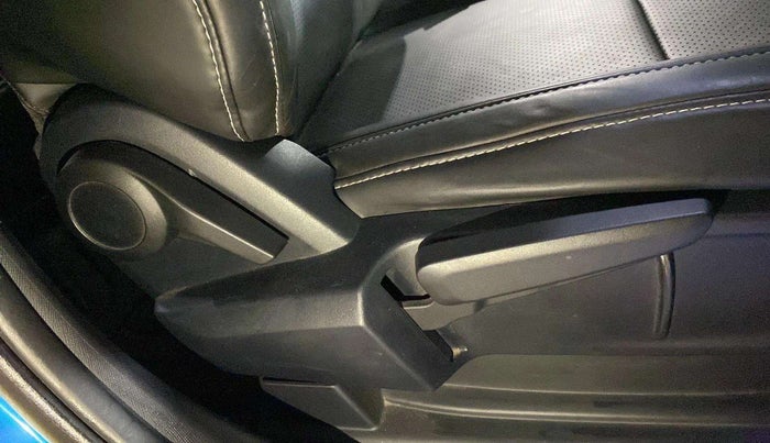 2021 Tata ALTROZ XZ PLUS PETROL, Petrol, Manual, 33,192 km, Driver Side Adjustment Panel