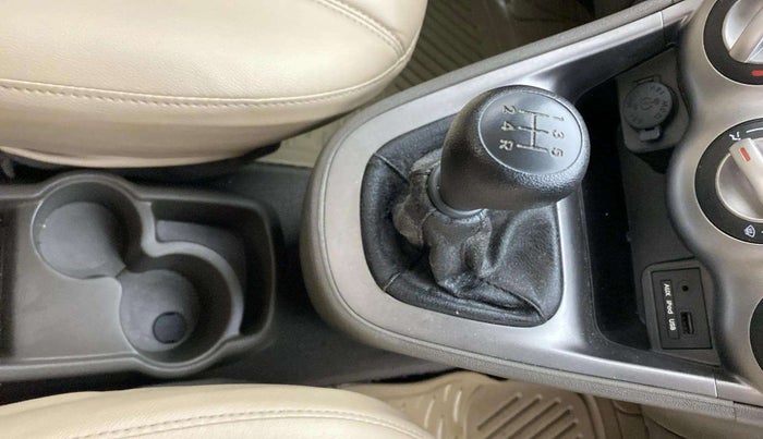 2013 Hyundai i10 SPORTZ 1.2, Petrol, Manual, 23,922 km, Gear Lever