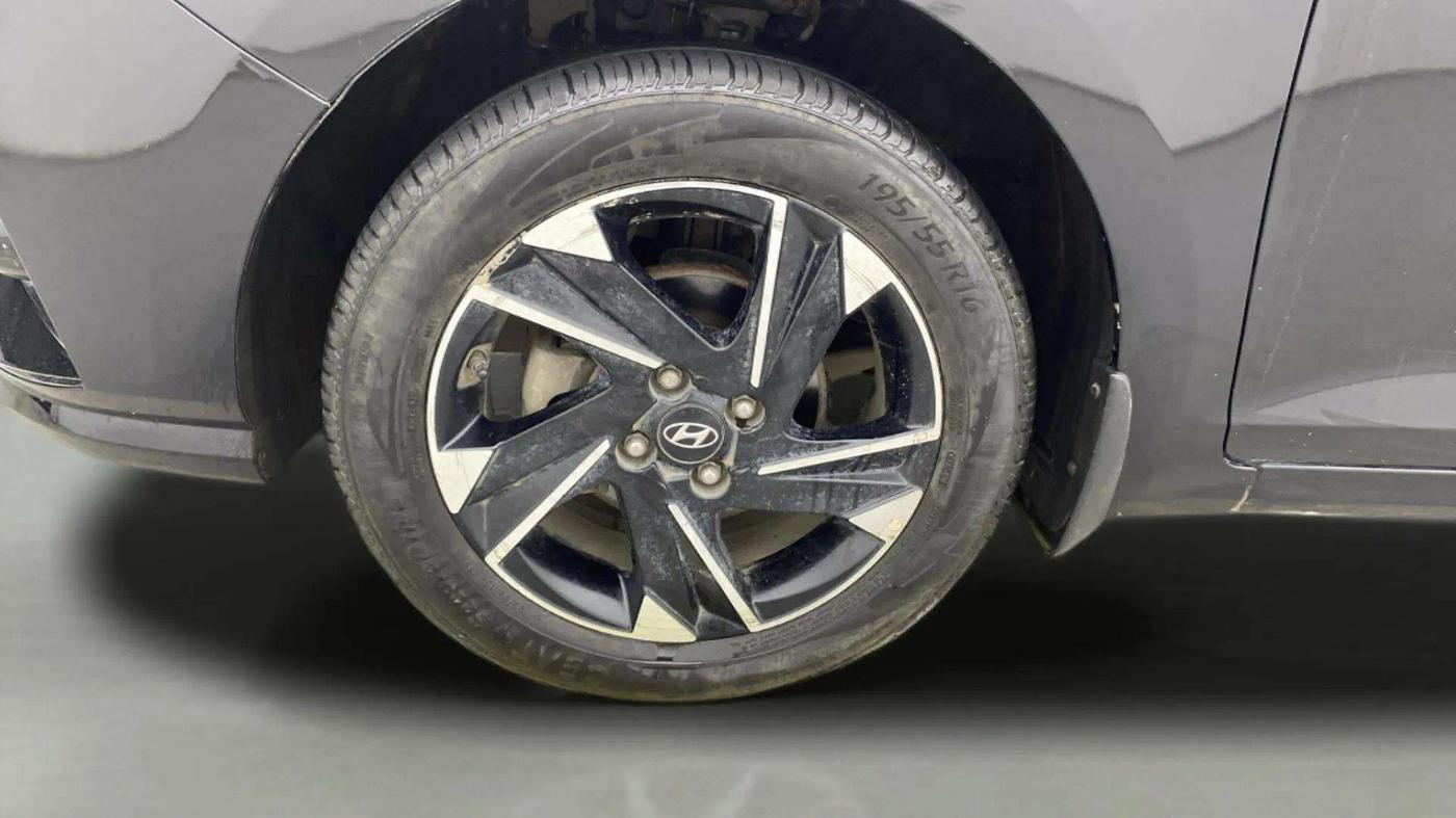 2021 Hyundai Verna SX (O) 1.5 VTVT IVT, Petrol, Automatic, 66,421 km, Left Front Wheel
