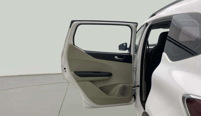 2023 Renault TRIBER RXZ AMT, Petrol, Automatic, 28,769 km, LHS Rear Door
