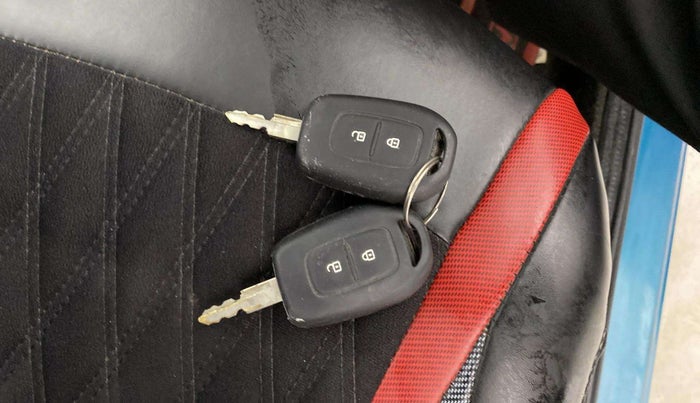 2024 Renault Kwid RXL(O) 1.0L, Petrol, Manual, 23,469 km, Key Close Up