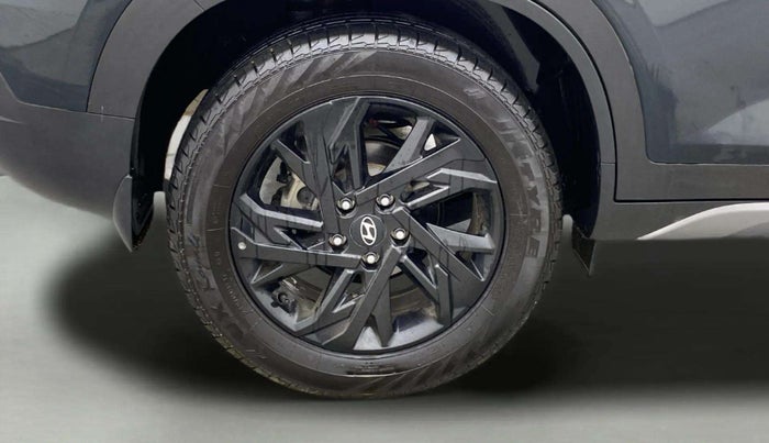 2024 Hyundai Creta 1.5 S (O) MPi iVT, Petrol, Automatic, 8,616 km, Right Rear Wheel